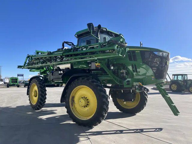 2024 John Deere 410R Arroseur - Automoteur