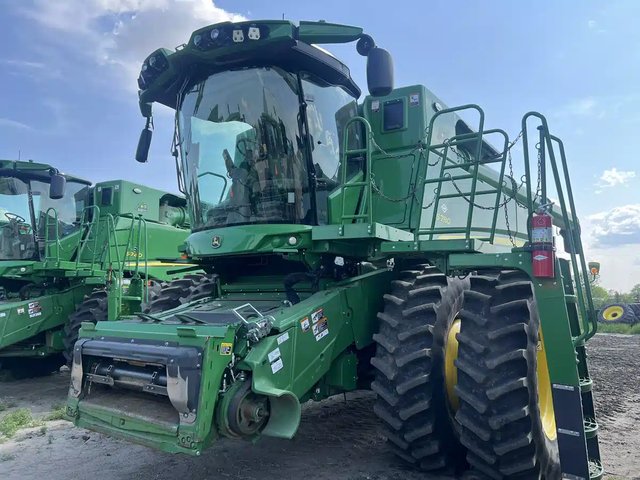 2022 John Deere S780 Batteuse