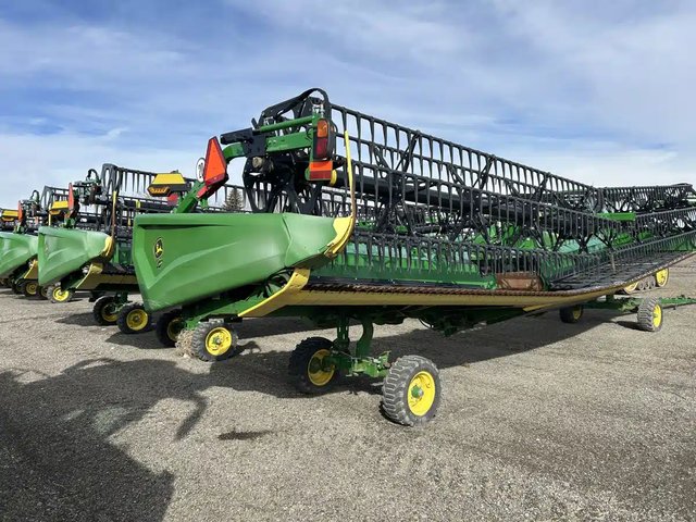 2024 John Deere HD35R Nez - Toile/Tapis