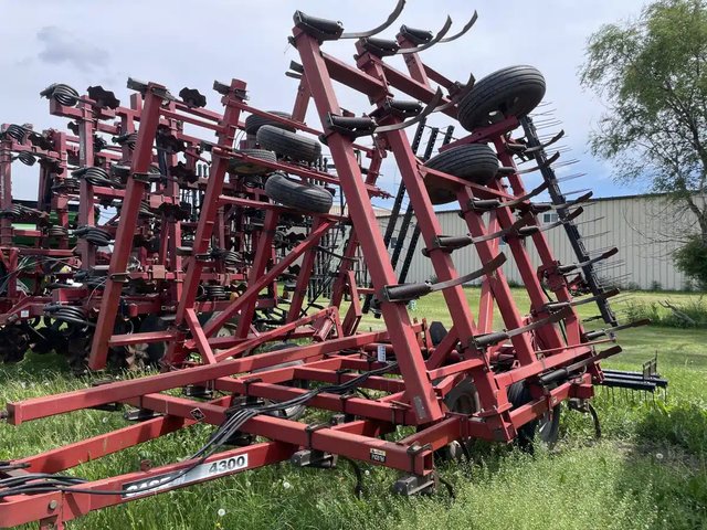 1998 Case IH 4300 Cultivateur