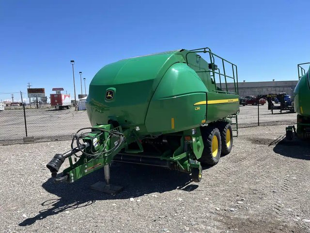 2020 John Deere L341 Presse à Balle Carrée/Large