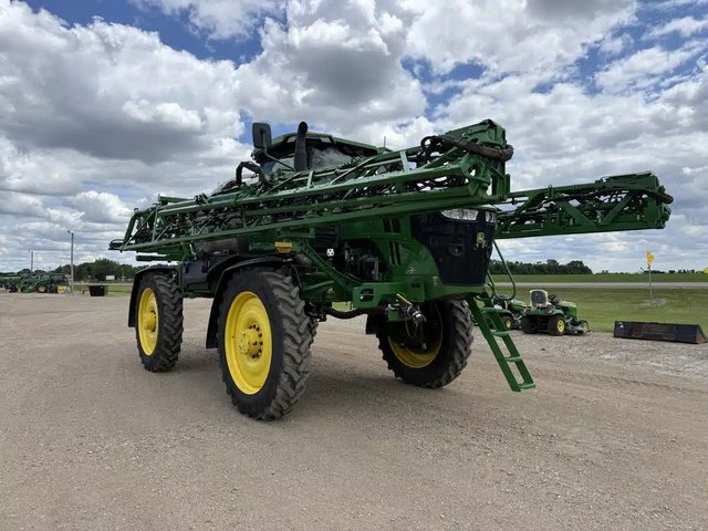 2025 John Deere 616R Arroseur - Automoteur