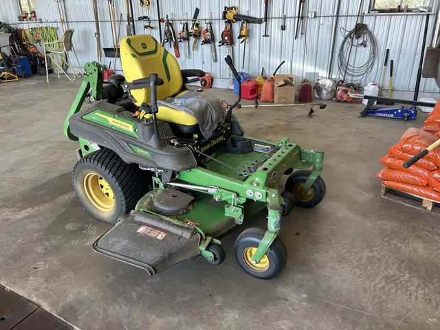 2023 John Deere Z950R Tondeuse à rayon de braquage zéro