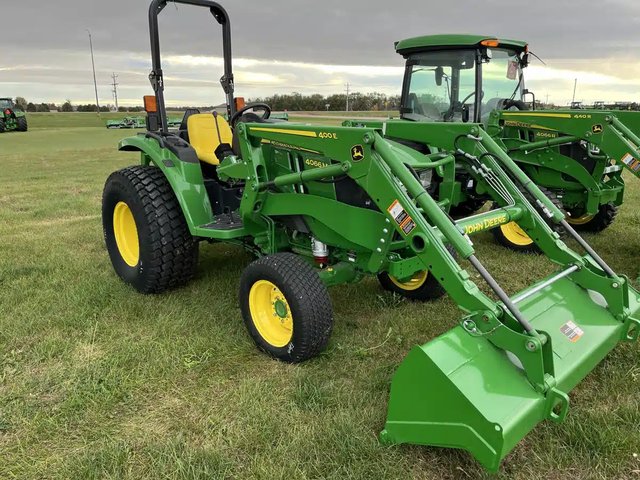 2025 John Deere 4066M Tracteur