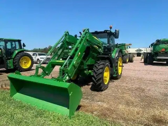 2025 John Deere 6R 215 Tracteur