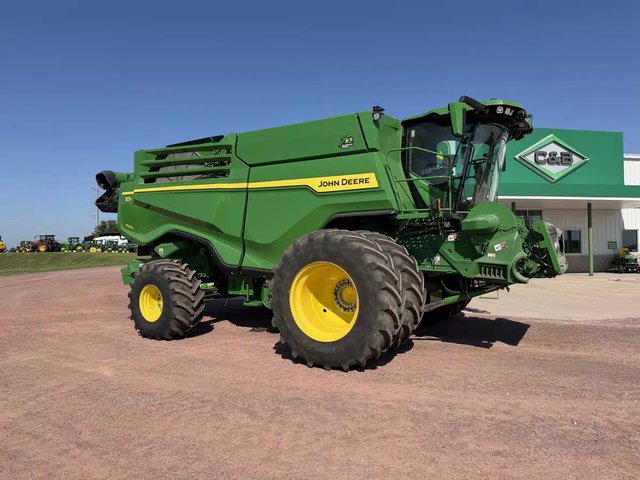 2022 John Deere X9 1000 Batteuse