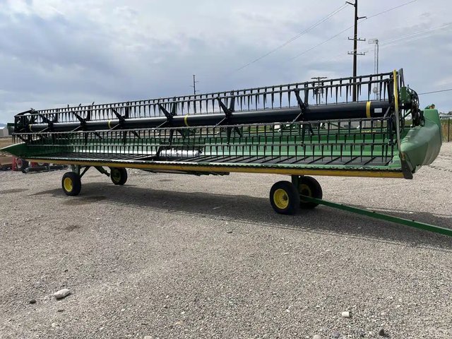 2023 John Deere 735FD Nez - Toile/Tapis