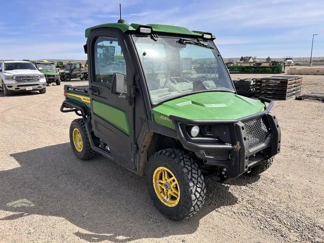 2022 John Deere XUV 835R Véhicule utilitaire