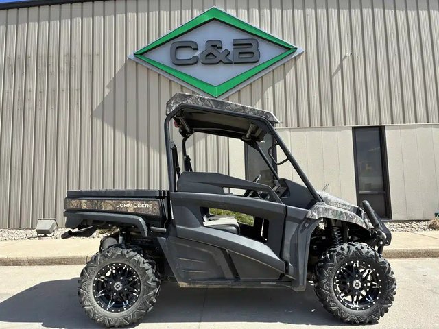 2022 John Deere XUV 590M VTT