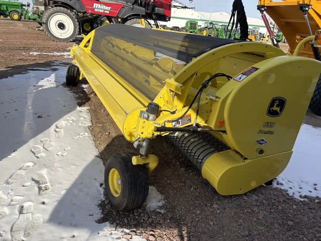 2023 John Deere 659 Autre