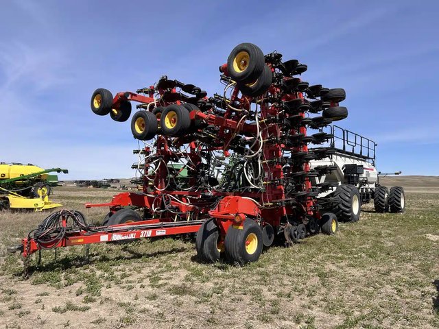 2012 Bourgault 3710 Semoir à air