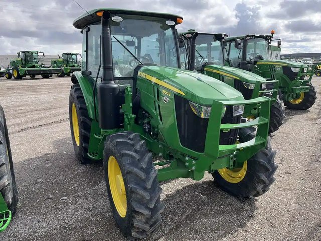 John Deere 5100E Tracteur