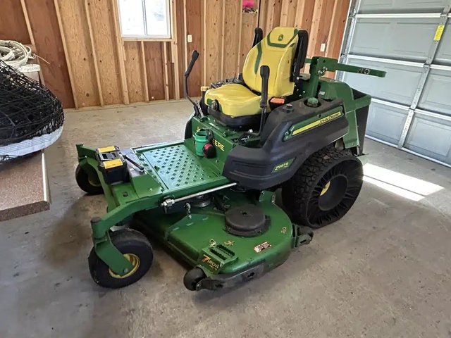 2024 John Deere Z997R Tondeuse à rayon de braquage zéro