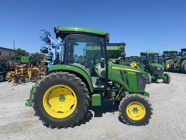 2025 John Deere 4075R Tracteur