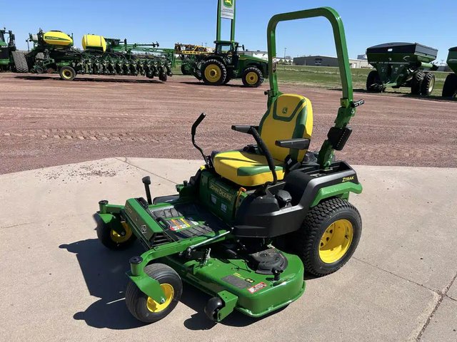 2026 John Deere Z545R Tondeuse à rayon de braquage zéro