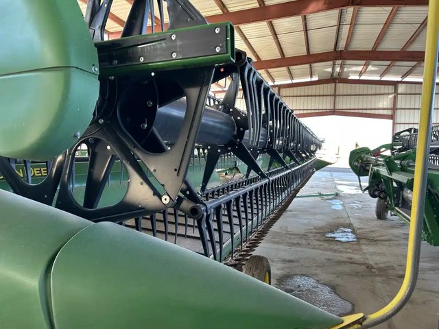 2022 John Deere 735FD Nez - Toile/Tapis