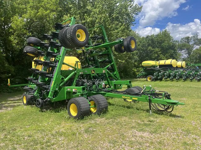 2025 John Deere N540C Semoir à air
