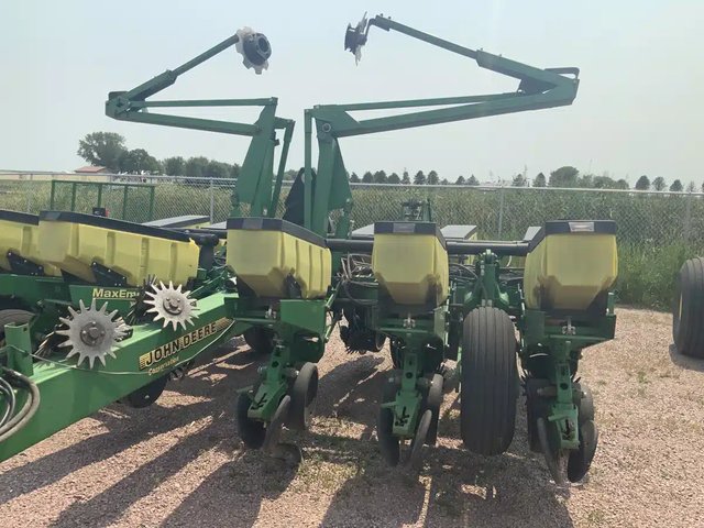 2001 John Deere 1760 Planteur