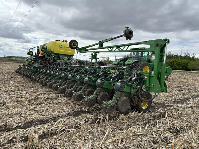 2024 John Deere DB60 Planteur