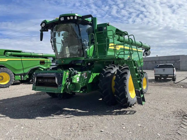 2025 John Deere S7 700 Batteuse