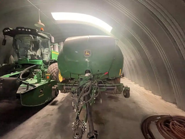 2018 John Deere L341 Presse à Balle Carrée/Large