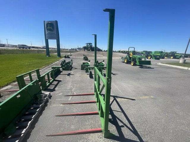 John Deere FE550AO600G Pic à Balle