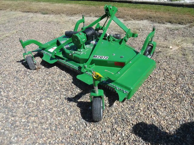 2024 John Deere GM2072R Tondeuse
