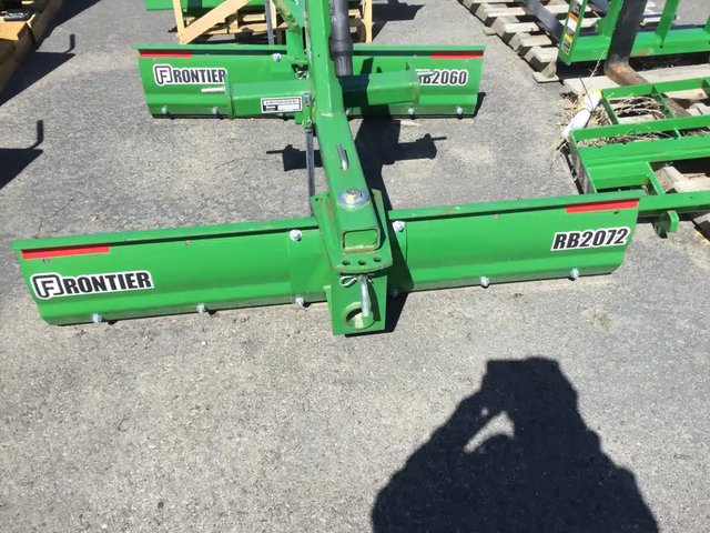 2025 Frontier RB2072 Lame