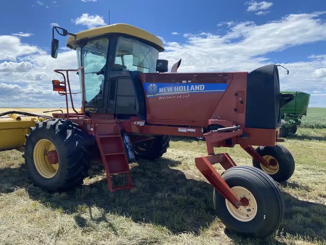 2014 New Holland SPEEDROWER 240 Andaineur