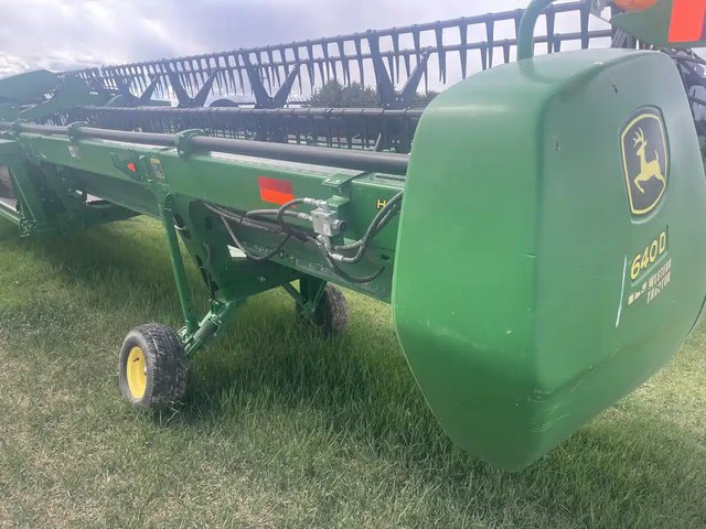 2016 John Deere 640D Nez - Toile/Tapis