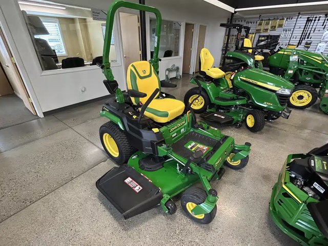2026 John Deere Z545R Z TRAK Tondeuse à rayon de braquage zéro
