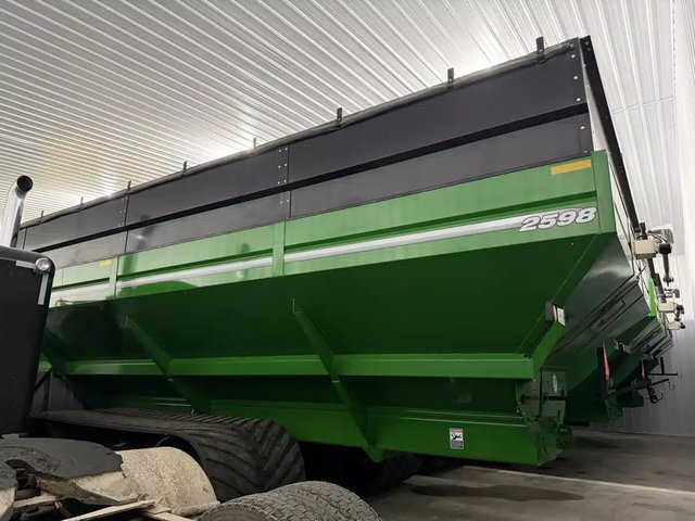 2023 Brent 2598 Avalanche Chariot à Grain