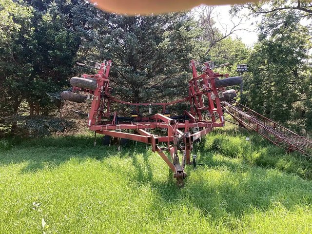 2003 Wil-Rich 5800 Cultivateur Sous-soleur
