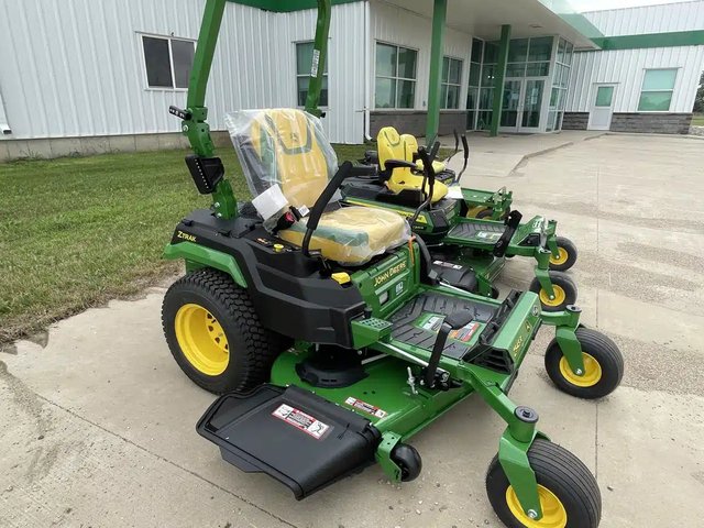 2026 John Deere Z545R Tondeuse à rayon de braquage zéro