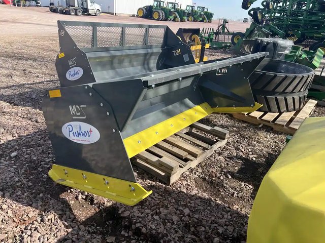 MDS Manufacturing 8' PUSHER + Autre