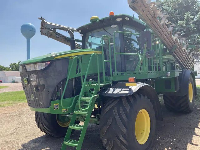 2021 John Deere F4365 Flotteur