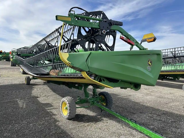2024 John Deere HD35R Nez - Toile/Tapis