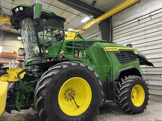 2026 John Deere F9 700 Fourragère