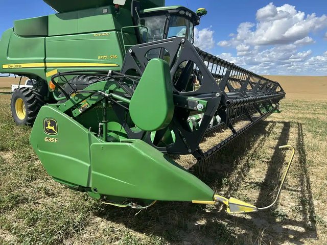2013 John Deere 635 Header - Flex