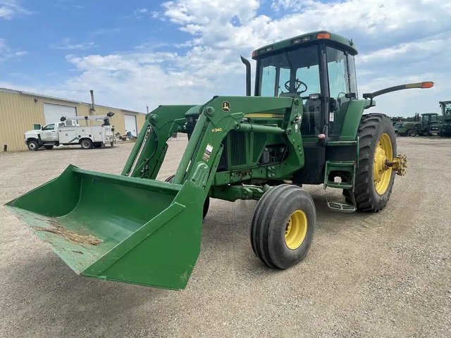 2001 John Deere 7810 Tracteur