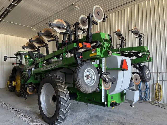 2017 Unverferth NUTRIMAX 1800 Applicateur anhydre
