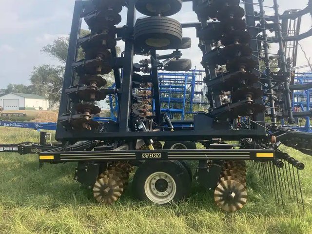 2022 Mandako Storm S4020 Labour vertical