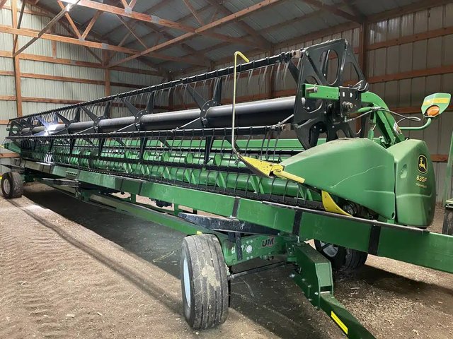 2007 John Deere 635 Header - Flex