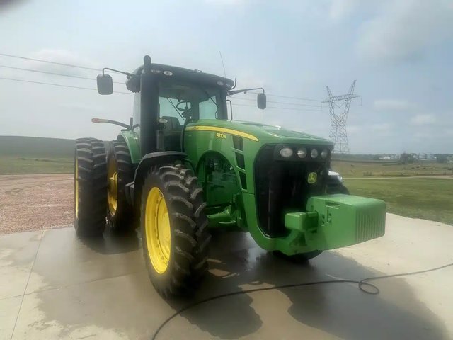 2010 John Deere 8270R Tracteur
