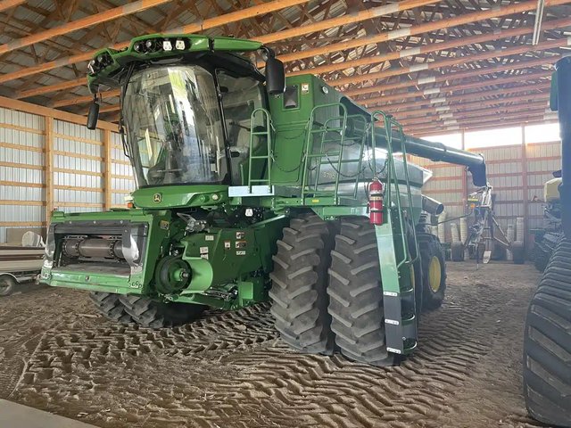 2024 John Deere S780 Batteuse