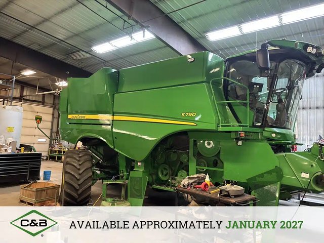 2024 John Deere S790 Batteuse