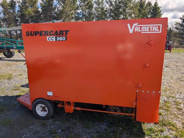 Valmetal Supercart CC 960 Chariot à Ensilage