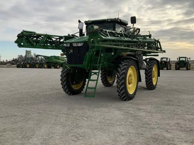 2024 John Deere 616R Arroseur - Automoteur