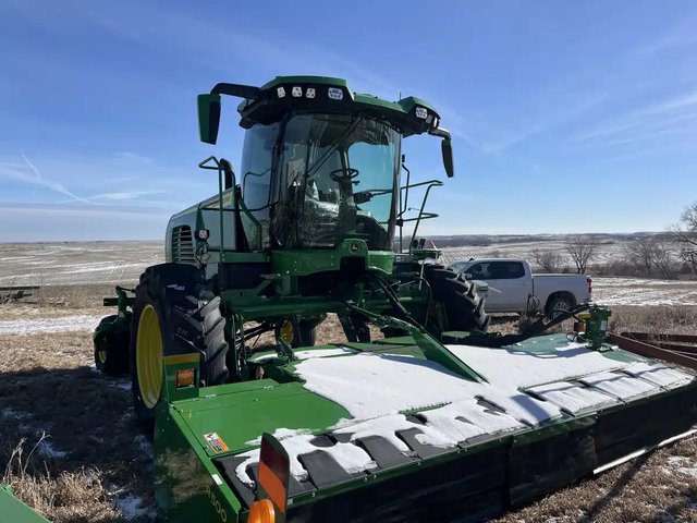 2025 John Deere W235 Andaineur