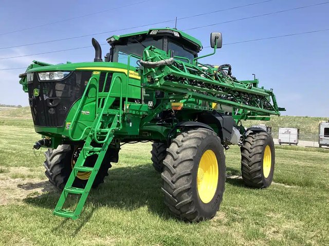 2023 John Deere 412R Arroseur - Automoteur